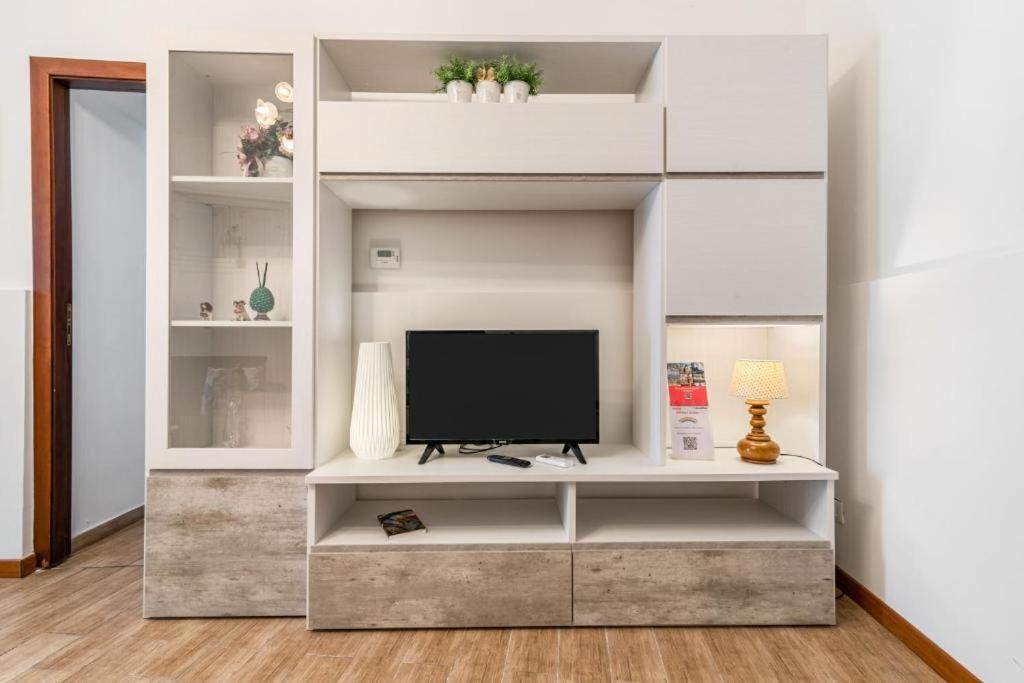 Arcobaleno Nuova Gestione Apartment Palermo Ngoại thất bức ảnh